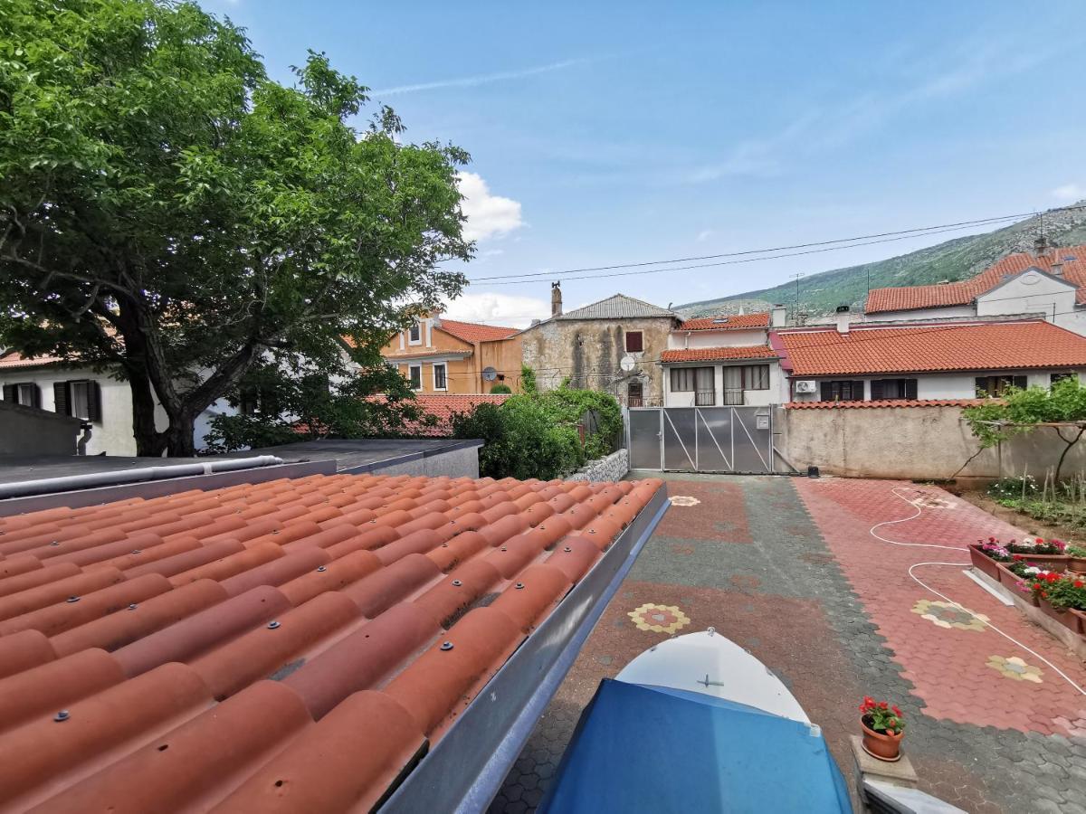 Apartman Pod Nehajem Apartman Zengg Kültér fotó