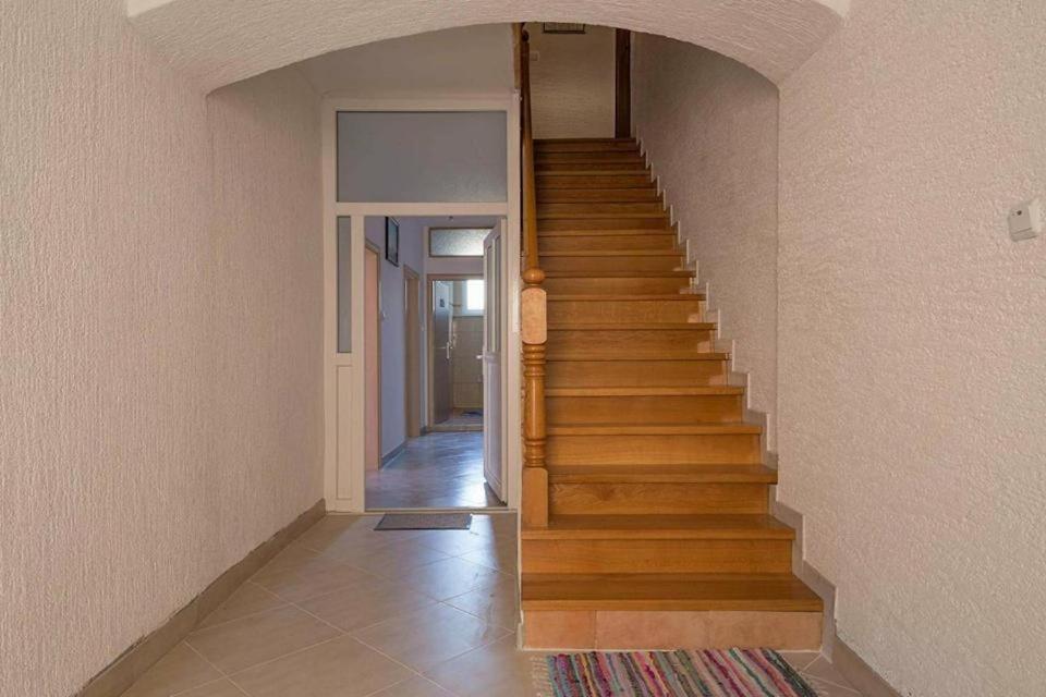Apartman Pod Nehajem Apartman Zengg Kültér fotó