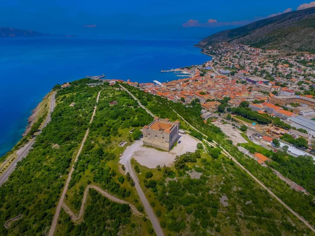 Apartman Pod Nehajem Apartman Zengg Kültér fotó