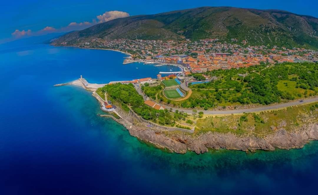 Apartman Pod Nehajem Apartman Zengg Kültér fotó