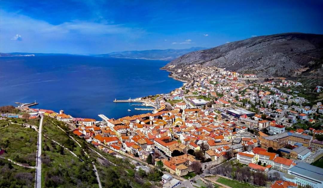 Apartman Pod Nehajem Apartman Zengg Kültér fotó